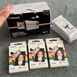 Polaroid Instant Print Digital Camera with Zink Paper Bundle